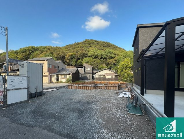 相生市那波本町　新築一戸建ての外観|周辺は落ち着いた街並みの住宅地！子育てがしやすい住環境です！まだ未完成ですが、現地でしかわからない事もございます。是非一度ご覧ください。