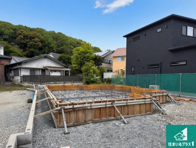 相生市那波本町　新築一戸建ての外観|周辺は落ち着いた街並みの住宅地！子育てがしやすい住環境です！まだ未完成ですが、現地でしかわからない事もございます。是非一度ご覧ください。
