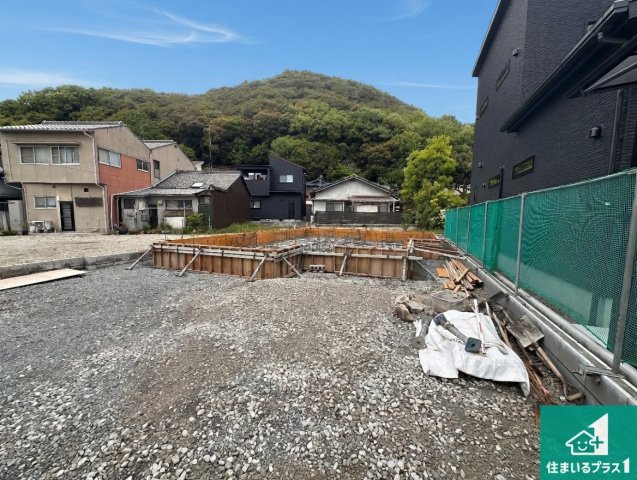 相生市那波本町　新築一戸建ての外観|周辺は落ち着いた街並みの住宅地！子育てがしやすい住環境です！まだ未完成ですが、現地でしかわからない事もございます。是非一度ご覧ください。