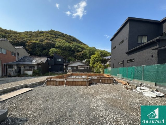 相生市那波本町　新築一戸建ての外観|周辺は落ち着いた街並みの住宅地！子育てがしやすい住環境です！まだ未完成ですが、現地でしかわからない事もございます。是非一度ご覧ください。