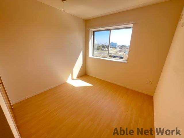 ＥＶＥＲ　ＢＬＵＥの洋室|5.3帖洋室