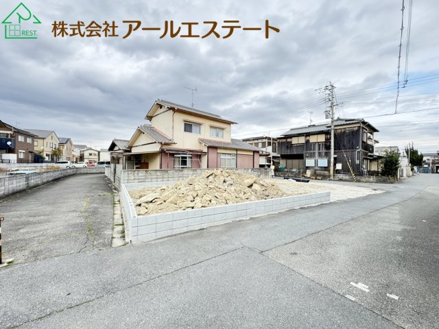高砂市曽根町1期　　山陽電鉄「曽根駅」徒歩8分の前面道路含む現地写真