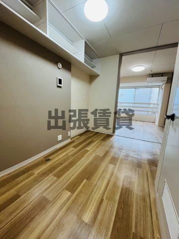 貸事務所件住宅！！餅喜ビルの居間・リビング