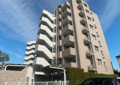 【外観】 | メイツ相模大野 | マンションの外観は非常に重要なポイントです！外観の善し悪しは資産価値に大きな影響を与えます。外観のいいマンションを購入することで、高値で売却がしやすく、買い手が見つかりやすいというメリットがあります。