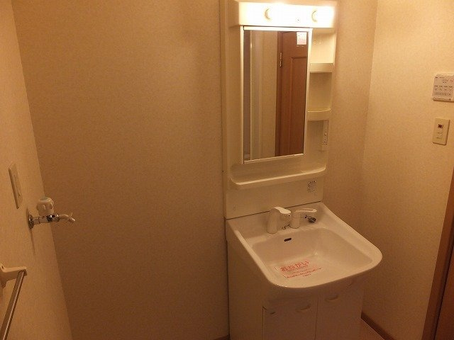 【洗面所】 | メルベーユⅡ | コンパクトで使いやすい洗面所