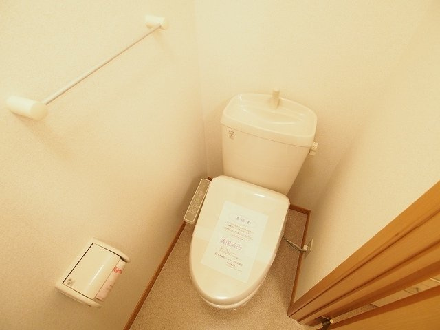 【トイレ】 | セイバリープレイスＣ | ゆったりとした空間のトイレです
