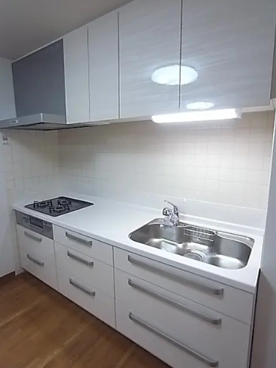 兵庫県西宮市老松町　一棟収益マンションのキッチン