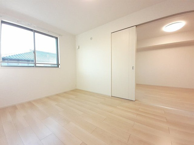 【内装】 | ＰＡＲＫＳＩＤＥ　ＣＯＵＲＴⅣ | 明るい色調の室内です