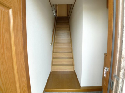 【玄関】 | コーストビューひびき | 明るい玄関です