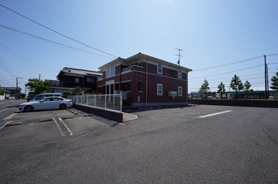 【駐車場】 | フォルテ二島Ａ | 駐車場があるので、車を買う予定の方も安心です