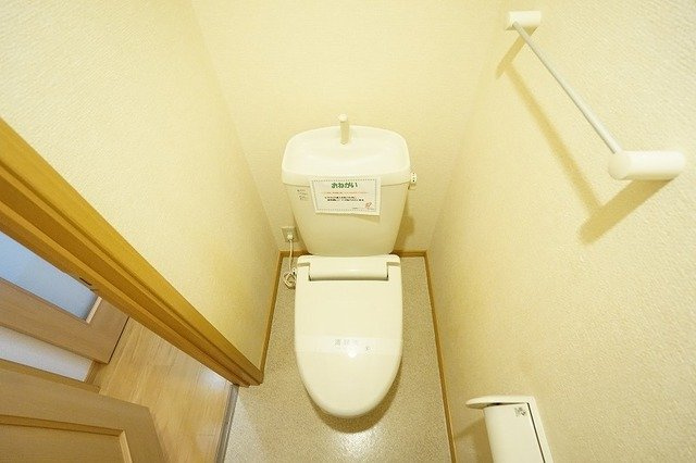 【トイレ】 | フォルテ二島Ａ | ゆったりとした空間のトイレです