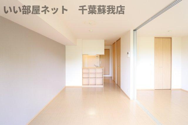 PARK　HILLS　MIYAKO　Ｈの居間・リビング|ゆったりとした居間です