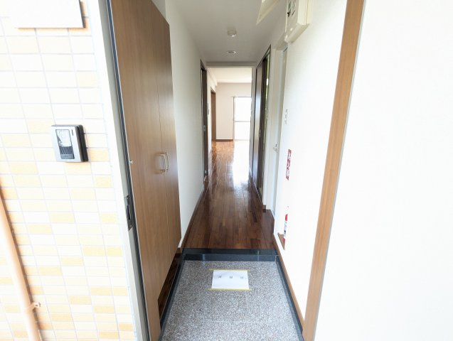 ア・テ・スエの玄関