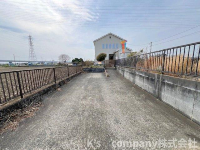◎高座郡寒川町田端　中古戸建の駐車場|駐車スペース◇