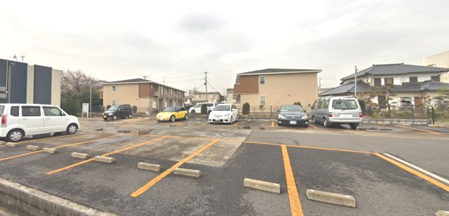 トレジャーヒルⅡの駐車場