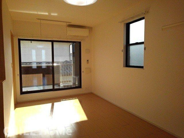 グランドＦ・Ｌｏｇｉｅの居間・リビング|当社、チルホームのHPもご覧ください(^^)/物件情報多数♪