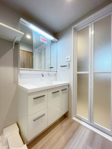 テラスハウスヴィップ東長崎の内観：施工例|※同仕様基準写真

現地ご見学希望・資料請求などお気軽にお問い合わせ下さい！
03-5990-5201