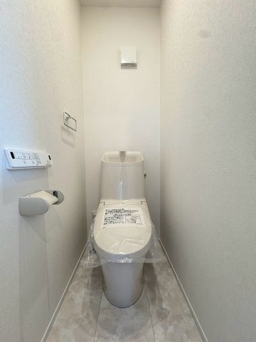 SUN COURTーサンコート－小倉南区葛原東2丁目【小倉南区　新築戸建て】のトイレ|2階にもトイレ完備で助かります【小倉南区　新築戸建て】