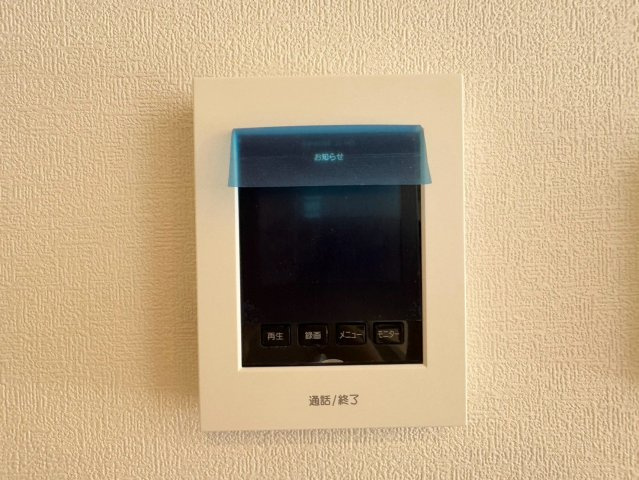 SUN COURTーサンコート－小倉南区葛原東2丁目【小倉南区　新築戸建て】の防犯設備|来客者を確認できるＴＶモニタ付インターフォン【小倉南区　新築戸建て】