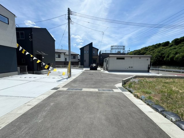 SUN COURTーサンコート－小倉南区葛原東2丁目【小倉南区　新築戸建て】の前面道路含む現地写真|現地撮影　2026,7,31　SUN COURTーサンコート－小倉南区葛原東2丁目【小倉南区　新築戸建て】