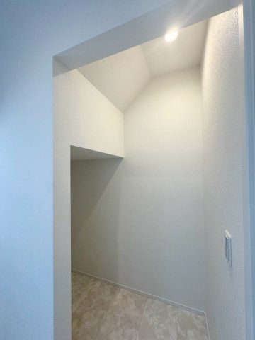 SUN COURTーサンコート－小倉南区葛原東2丁目【小倉南区　新築戸建て】の収納|脱衣所には収納スペース♪　【小倉南区　新築戸建て】
