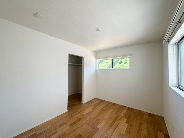 SUN COURTーサンコート－小倉南区葛原東2丁目【小倉南区　新築戸建て】の洋室|2階６帖洋室はWIC完備♪【小倉南区　新築戸建て】