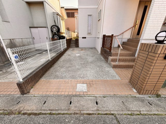 【駐車場】 | 四街道市鷹の台4丁目　千葉都市モノレール線「千城台」駅徒歩17分 | 敷地内に駐車スペースあり。日々の移動もスムーズです！