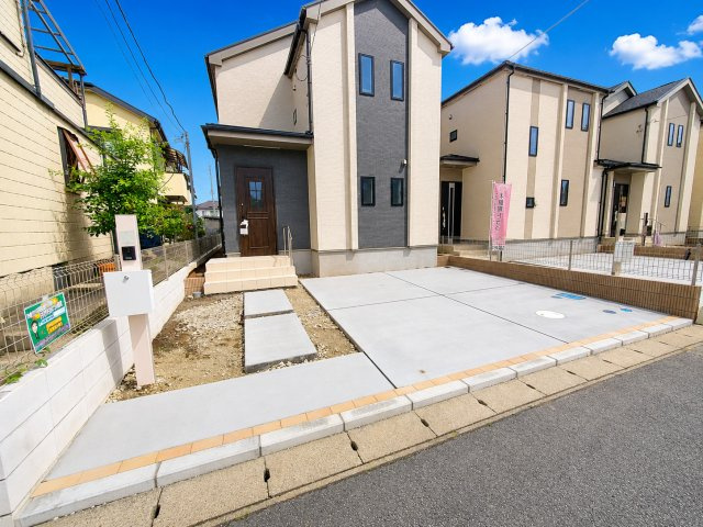 吉川市　中曽根1丁目　新築戸建　全9棟の駐車場|駐車場があります