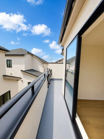 吉川市　中曽根1丁目　新築戸建　全9棟のバルコニー|バルコニーがあります