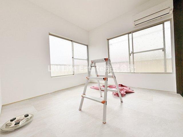 アート美住町の洋室