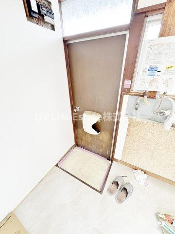 アート美住町の玄関