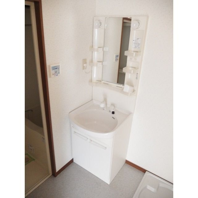 アムール 領家の独立洗面台