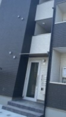 ジーメゾン豊春のエントランス