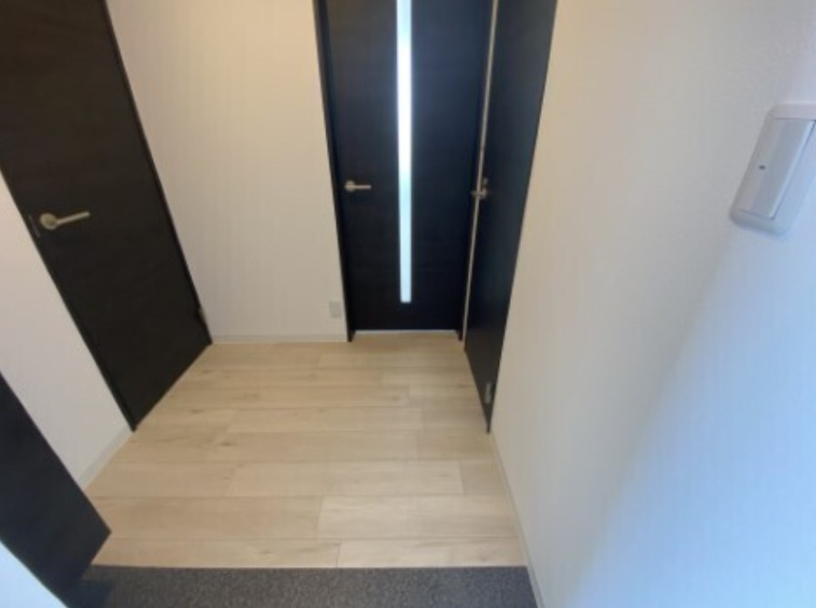 ジーメゾン豊春の玄関|同施工別部屋