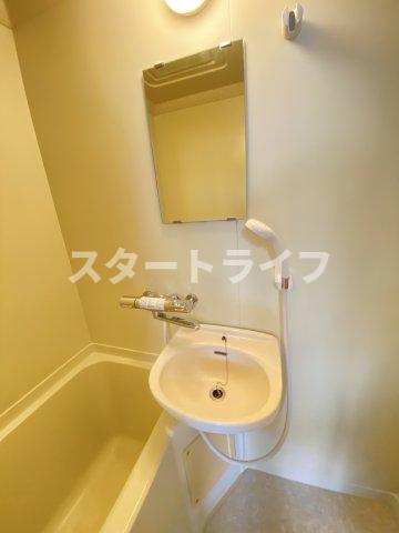 大阪市東淀川区東中島５丁目の賃貸マンションの洗面所