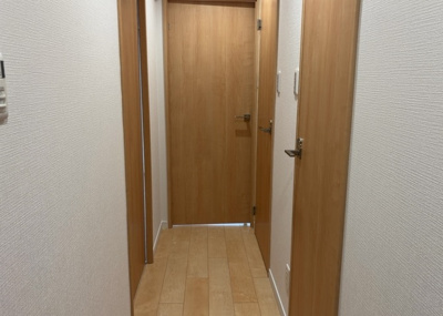 【内装】 | グリーンコーポ淵野辺 | 内装はとにかくおしゃれなものがいい！と選ぶ前に、まず住んだ後のことを想像してみましょう。住んでみたらコンセントの位置が悪くて使いにくいなど出てきます。事前にどの家電をどこに置くか想定しておきましょう。