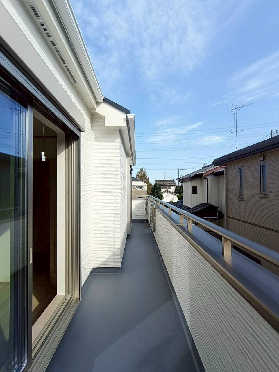 吉川市　中曽根1丁目　新築戸建　全9棟のバルコニー|施工例です