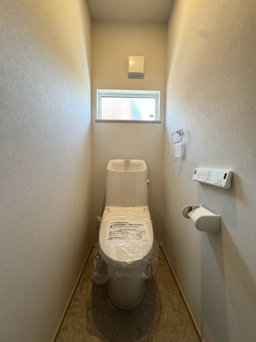 ARCHI DAYSーアーキデイズ－小倉南区葛原東2丁目【小倉南区　新築戸建て】のトイレ|バタバタする朝に助かる2階トイレ♪【小倉南区　新築戸建て】