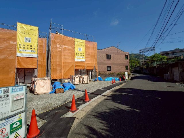 ARCHI DAYSーアーキデイズ－小倉南区葛原東2丁目【小倉南区　新築戸建て】の前面道路含む現地写真|現地撮影　2026,5,6　ARCHI DAYSーアーキデイズ－小倉南区葛原東2丁目【小倉南区　新築戸建て】