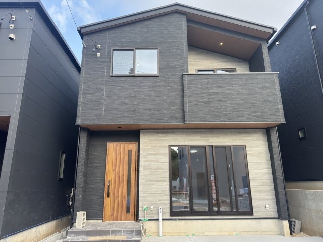 沖縄市登川（全5棟）3号棟の外観|3号棟　並列駐車2台可♪