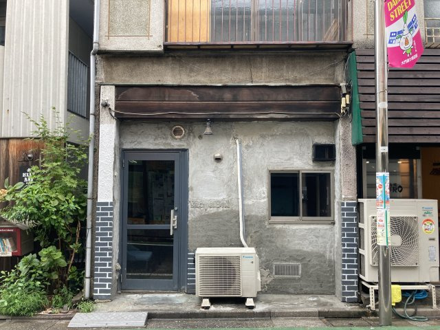 【外観】 | 練馬駅徒歩6分 兼幸荘1階 9.15坪 飲食店居抜き