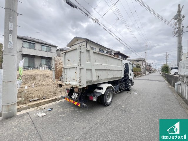 神戸市西区持子　第6期　新築一戸建ての前面道路含む現地写真|周辺は落ち着いた街並みの住宅地！子育てがしやすい住環境です！まだ未完成ですが、現地でしかわからない事もございます。是非一度ご覧ください。