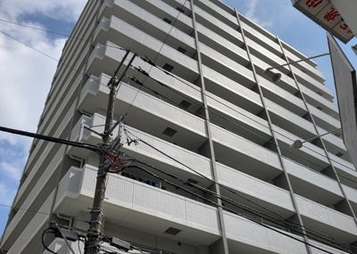 【外観】 | アイディーコート本厚木シティーゲート | ＲＣ造、Reinforced Concreteは直訳すると補強されたコンクリートです。主に柱や梁・床・壁が鉄筋とコンクリートで構成おり、鉄筋を組んだ型枠にコンクリートを流し込んで固めたものを指します。