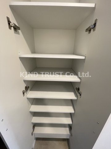 コンフォリア西天満の玄関|シンプルで使いやすい玄関です