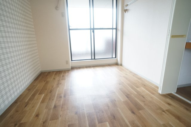 武庫リバーハイツ西野の寝室|参考、同建物・同間取りの号室