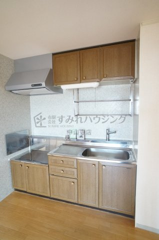 武庫リバーハイツ西野のキッチン