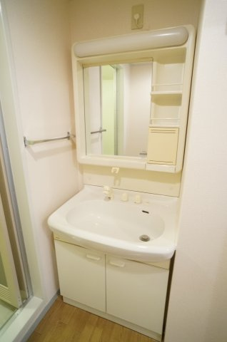 武庫リバーハイツ西野の洗面所|参考、同建物・同間取りの号室