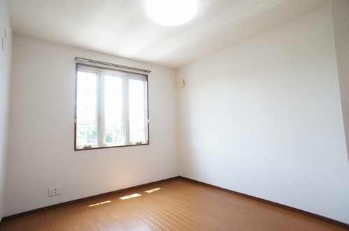 メゾン・ド・マロン C棟の洋室|6.1帖洋室