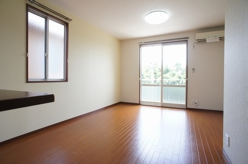 メゾン・ド・マロン C棟の居間・リビング|リビング