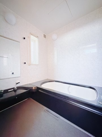 【中古戸建】太田市新田市野井町のキッチン|■浴室｜デザイン性に優れた浴室♪1日の疲れを癒す、ゆったりとしたバスタイムをぜひお過ごしください(*＾＾*)